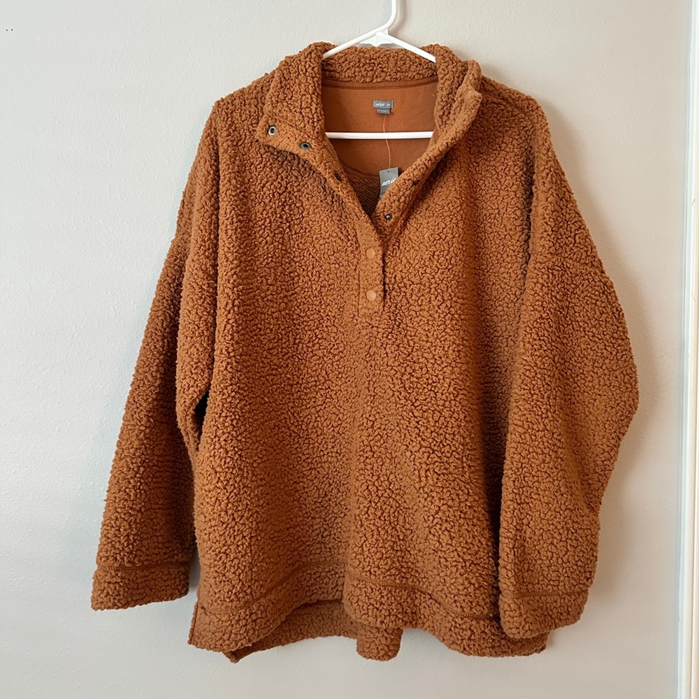 BNWT Aerie Pullover